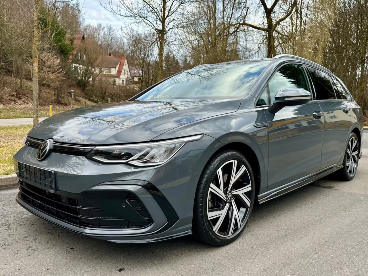 Volkswagen Golf R-Line